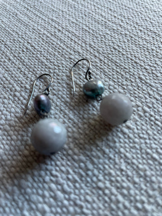 Vintage 925 Sterling silver pearl dangle earrings