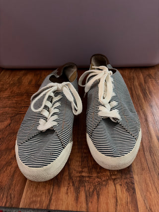 Striped sneaker