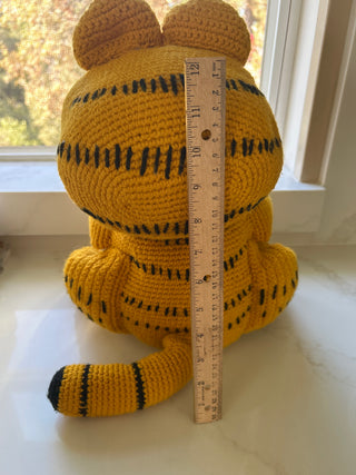 crocheted Garfield amigurumi doll