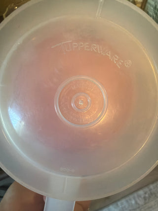 Vtg Tupperware 2-Liter Mix-N-Store Batter Bowl with lid