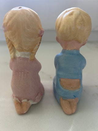 Vintage Lefton Praying Children salt&pepper shakers