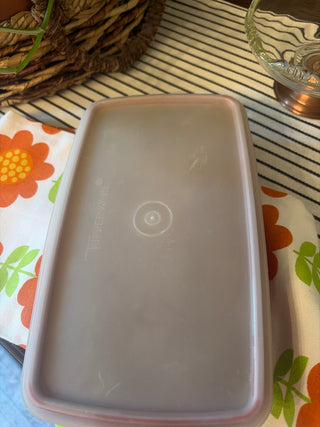 Vtg Tupperware refrigerator/freezer storage container