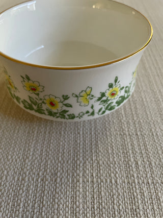 RARE Crown Sterling fine bone china vintage fruit bowl "Dover Daisy" pattern