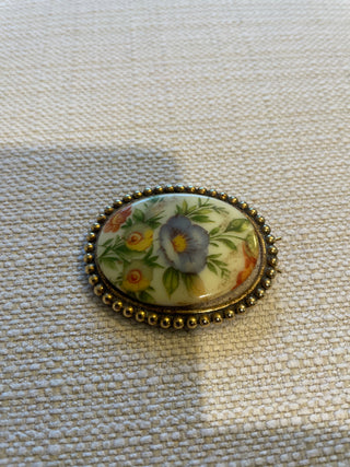 Vintage porcelain pendant brooch