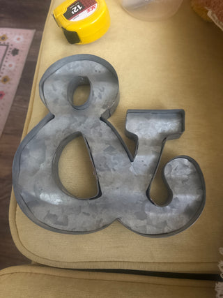 Galvanized ampersand