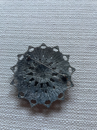 Vintage sunflower design brooch 3”