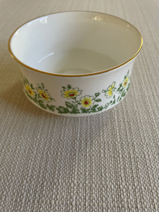 RARE Crown Sterling fine bone china vintage fruit bowl "Dover Daisy" pattern