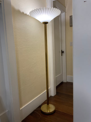 Vtg floor lamp