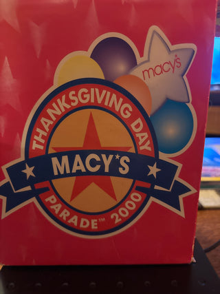 Macys musical twin towers  Water globe Parade 2000