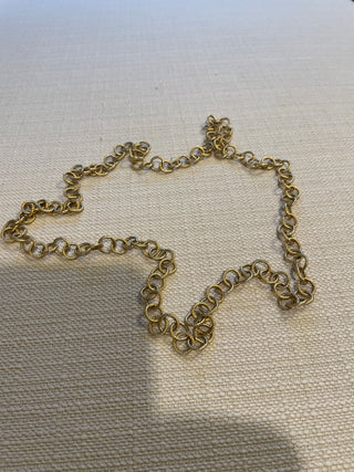 Vintage goldtone  hoop chain necklace