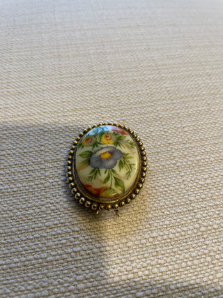 Vintage porcelain pendant brooch