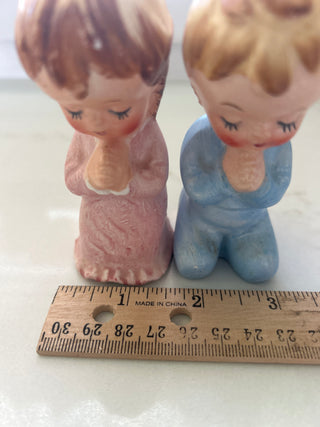 Vintage Lefton Praying Children salt&pepper shakers