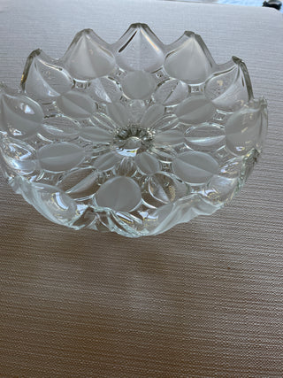 Vintage tulip style cake plate