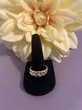 Ring sz 10 gold plated braided