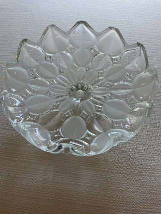 Vintage tulip style cake plate