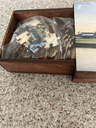 135 piece Pelican golf club puzzle in wood box