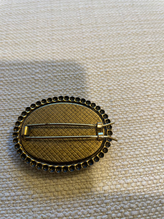 Vintage porcelain pendant brooch