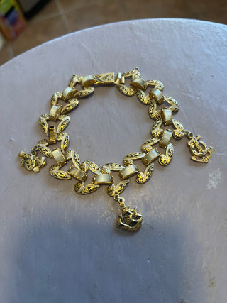 Vtg. Gold tone charm bracelet