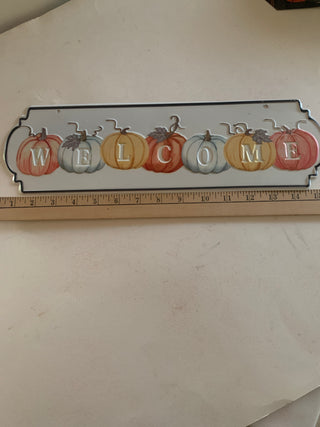 4x15 metal pumpkin welcome sign