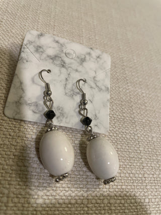 Premier Designs Jewelry - "Artzy" Silver Plated Glass White Dangle Earrings