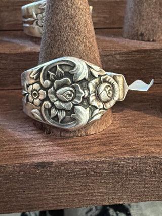 Vintage floral spoon ring size 8