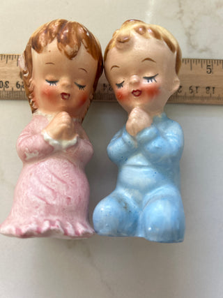Vintage Lefton Praying Children salt&pepper shakers