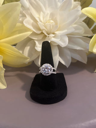 Size 8 ring with clear crystals