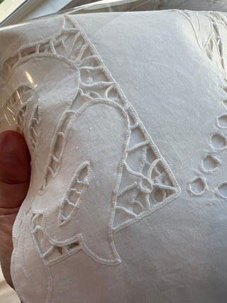 Vintage Handmade Cut Out Tablerunner