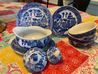 Tattered Tea Set 7 pc Blue Willow