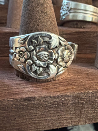 Vintage floral spoon ring size 8.5