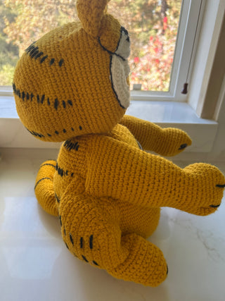 crocheted Garfield amigurumi doll