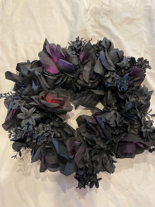 Black Flower w/ Purple Wreath 11"
