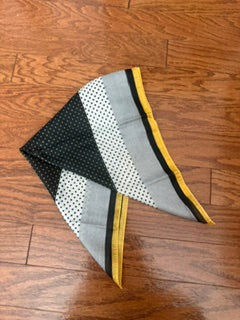 Square neck scarf - polka dot