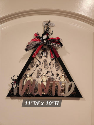 Triangle Hanging Haunted Skeleton Art