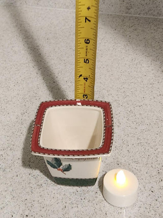 1997 Vinatge Wedgewood Pine Votive Holder