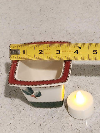 1997 Vinatge Wedgewood Pine Votive Holder