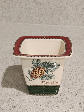 1997 Vinatge Wedgewood Pine Votive Holder
