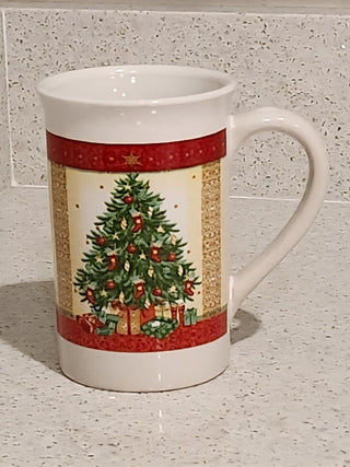 Vintage Christmas Tree Mug